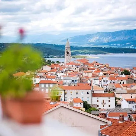 Visnja 1 - With Private Pool And Seaview Vrbnik