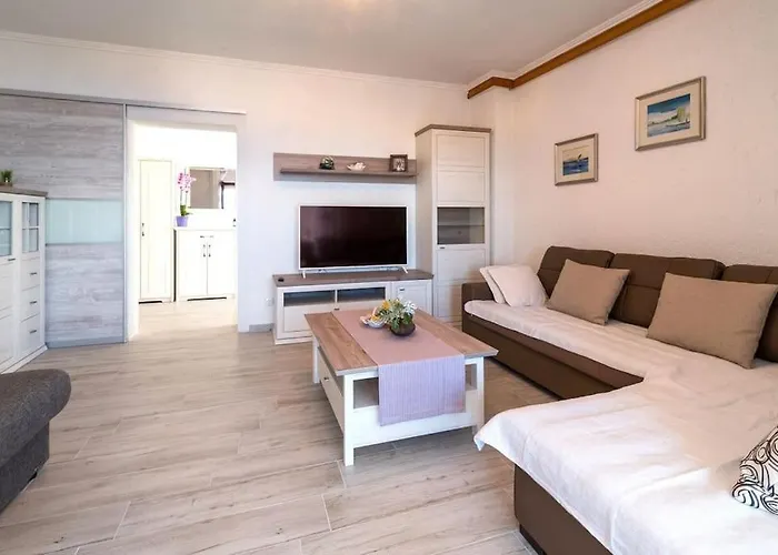 Visnja 1 - With Private Pool And Seaview Врбник