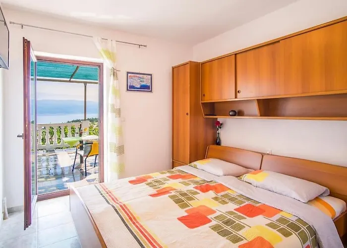 Апартаменты Visnja 1 - With Private Pool And Seaview *