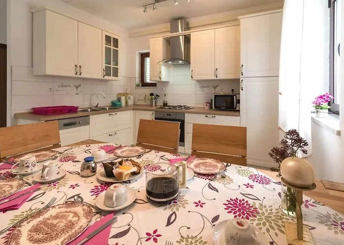 Visnja 1 - With Private Pool And Seaview Апартаменты *