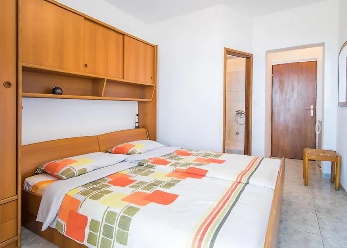 Апартаменты Visnja 1 - With Private Pool And Seaview