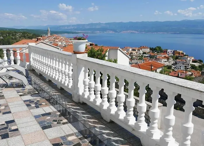 Апартаменты Visnja 1 - With Private Pool And Seaview